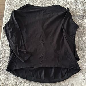 Lululemon 3/4 sleeve black tee